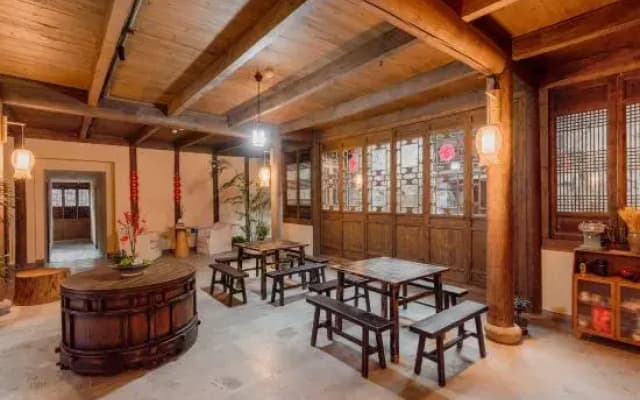 Puyuan Fashion Resort-Themed B&B