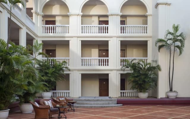 Hai Phong Harbour View Hotel