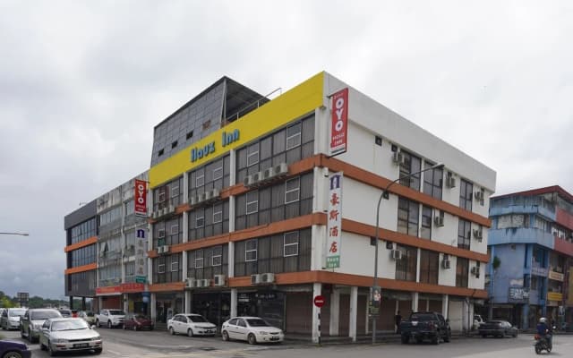 Houz Inn by OYO Rooms