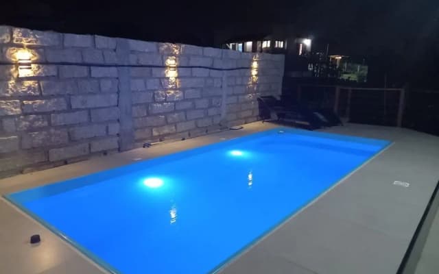 Franca's House - Piscina - Praia do Rosa