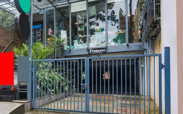 Cozy Stays Near Pacific Mall Rajpur Dehradun