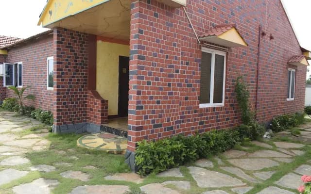 Navagiraga Resorts & Hotel