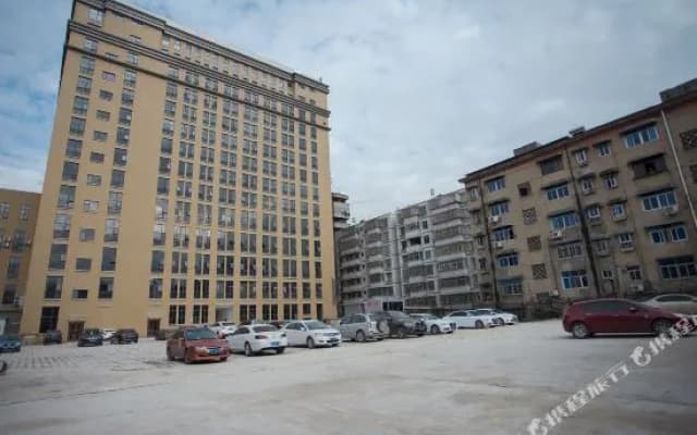 Yadu International Hotel (Jiangxi Leping High School)