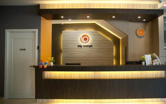 Big Orange Hotel