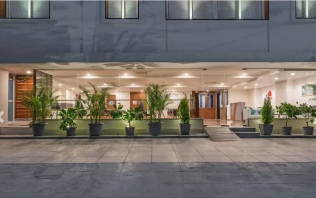 SKYLA Studios & Suites - Hitech City