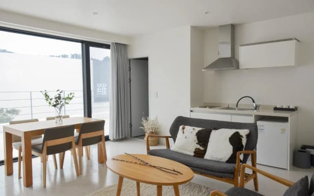 Lareem Boutique Hotel