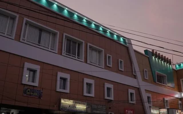 Hotel Embassy International