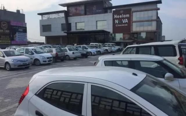 Hotel Neelam