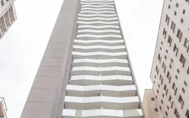 Dowtown Sétin Praça da Sé | Prédio próximo à metrô completo