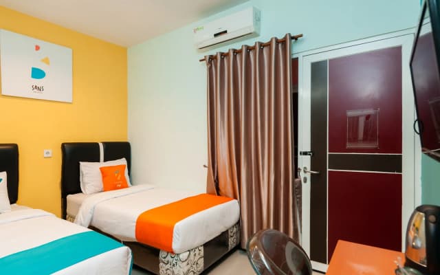 Sans Hotel Finest Medan
