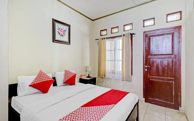 OYO 90461 Graha Atmadja Syariah Guest House