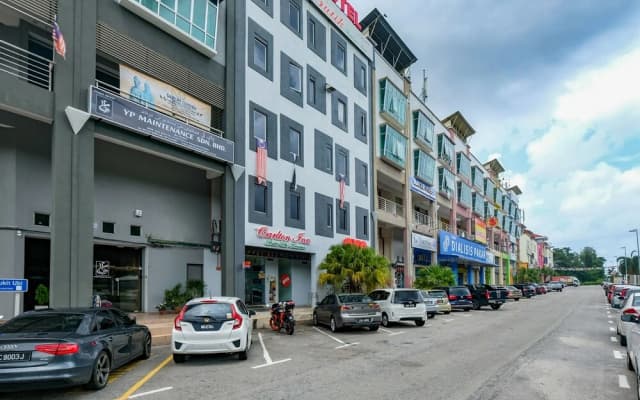 Carlton Inn Bukit Ubi