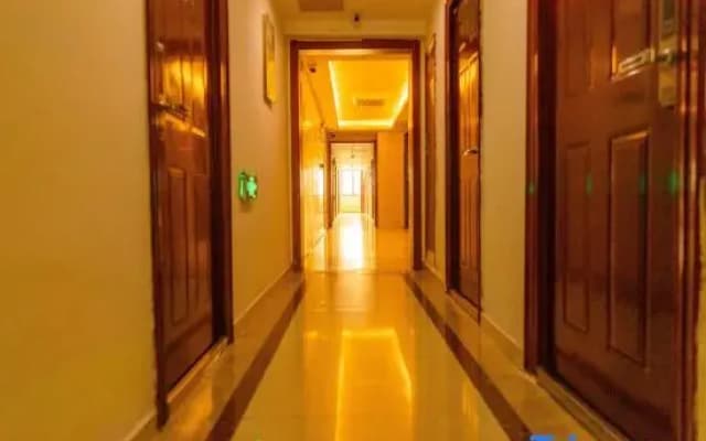 Cixi Jiahao Hotel (Hangzhou Bay Century City)