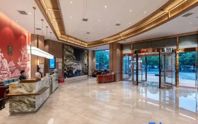 Rongjiang Shangpin International Hotel (Guzhou Dahekou Wharf Branch, Village Super Football Stadium)