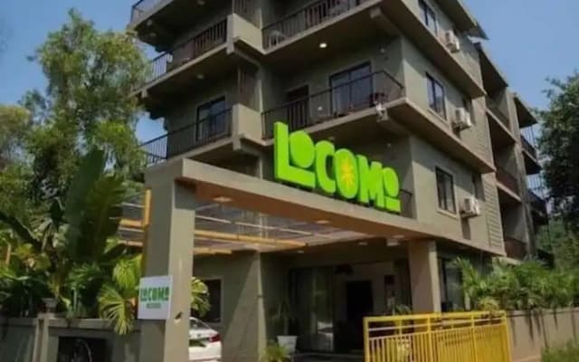 Locomo Boutique, Morjim - Cozy tropical stay, near beach