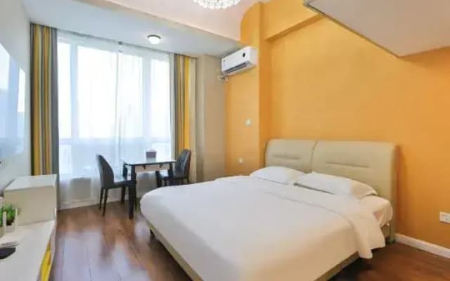 Shiyu Boutique Apartment Hotel (Changchun Jucheng Huayi Plaza Branch)