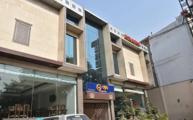 Hotel Impress By Rmr Hotels