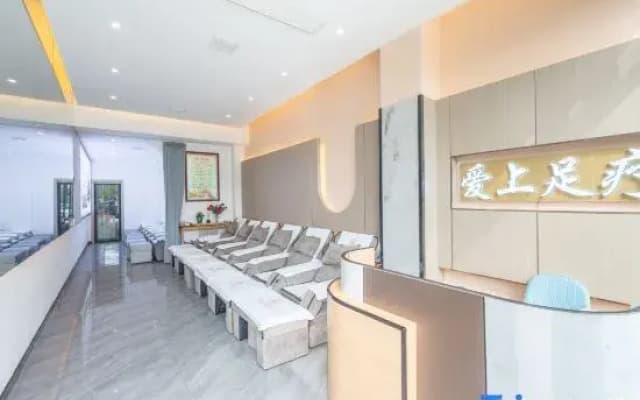 Phoenix Ancient City Dubai River View Homestay