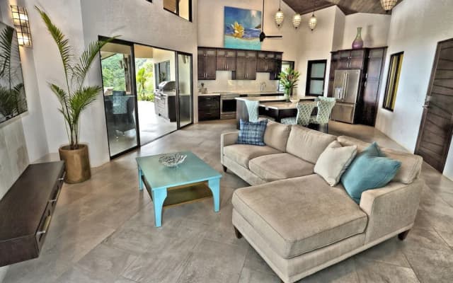 Golden Pineapple Villas