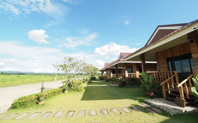 Chomna Resort