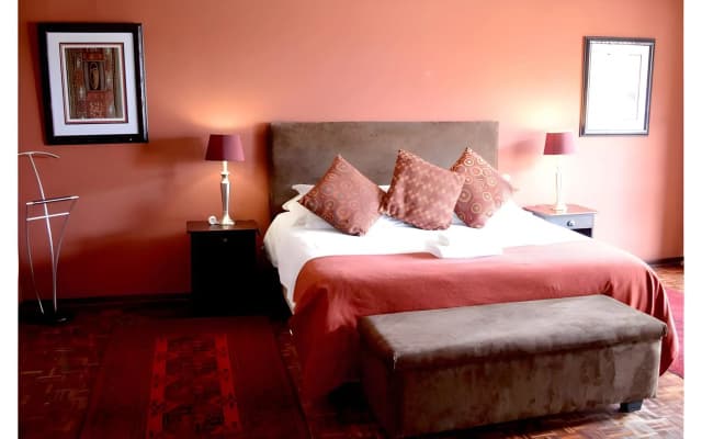 African Moon Corporate House