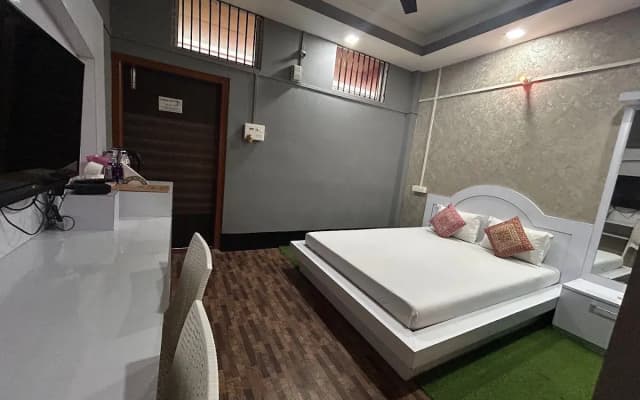 Mairas Resort