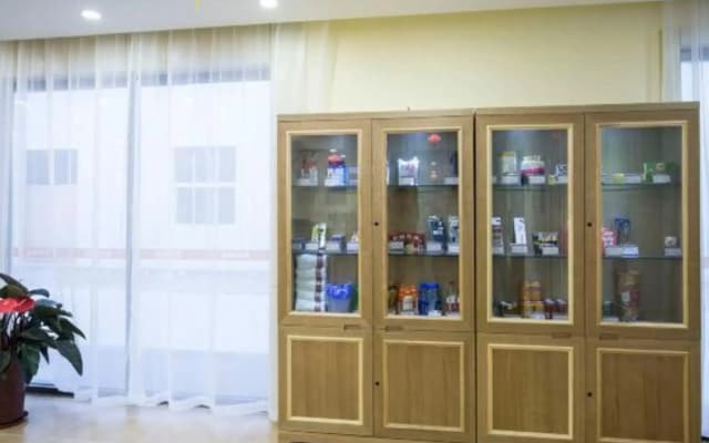 Rujia Hotel (Shandong International Convention and Exhibition Center Jiqi Road Kuangshan)
