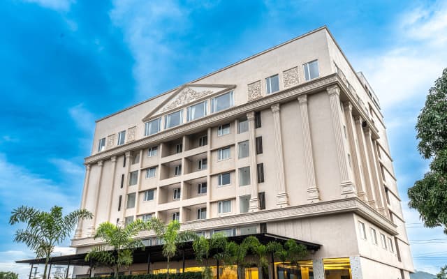 Mastiff Grand The Sia Palace Suites & Banquets, Khopoli (Nr. Imagica)