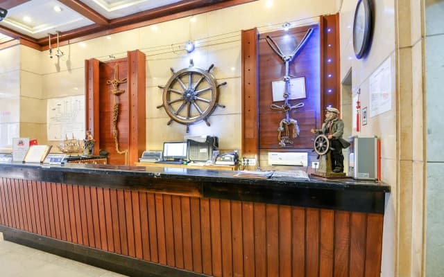 Captain Hostel