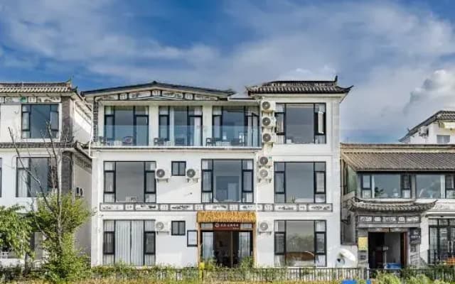Floral Hotel·Dali coastal clear sea view Hotel