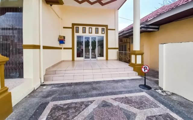 RedDoorz Syariah at UIN Suska GuestHouse