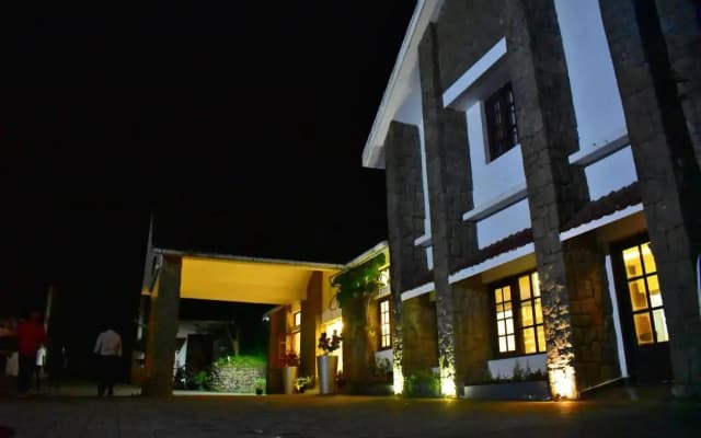 Adrak Summer Sand Hill Resort Vagamon