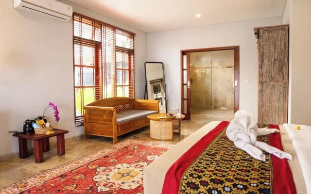 Seaside Oceana Suites by Mahaprana
