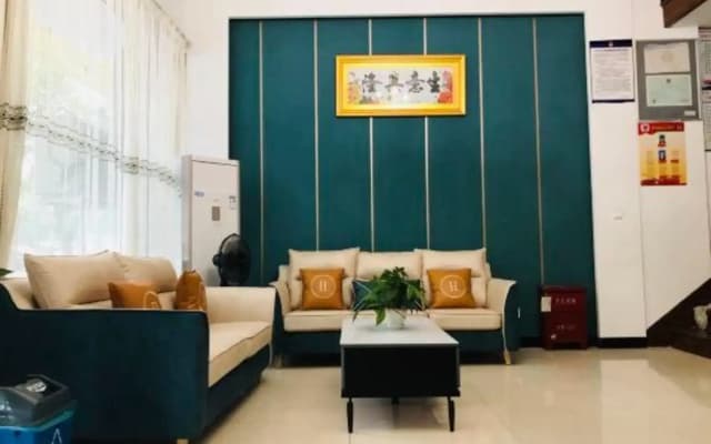 Shuhe Hotel