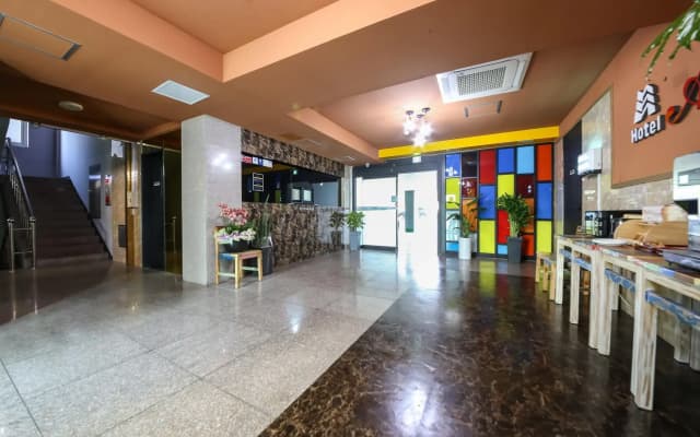 Camellia Hotel