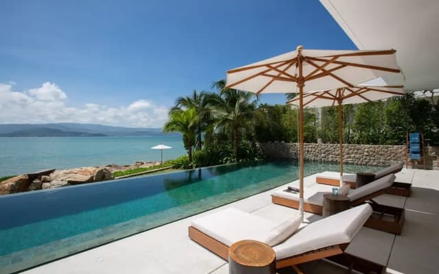 Syrah 3-bedroom Beachfront Villa in Koh Samui
