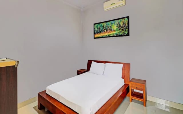OYO 92203 Tata Guest House
