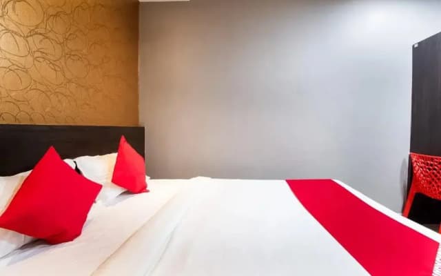 Mokshajna Inn by OYO Rooms