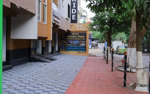 Hotel Krishna Pride