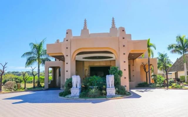 Safari Hotel and Villas powered by Cocotel