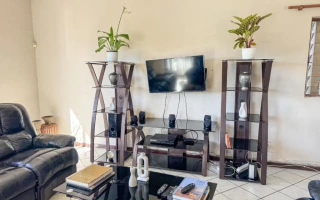 Palm Grove Lodge