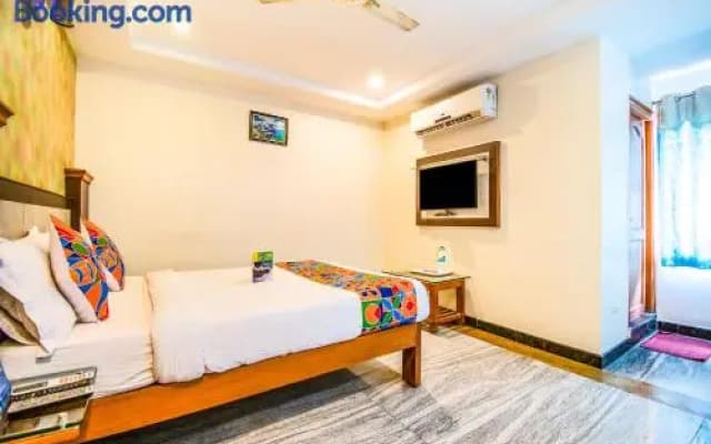 OYO 7366 GPR Inn