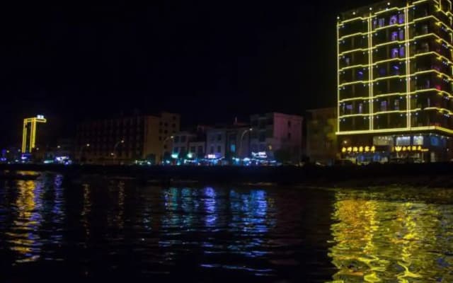 Jinfeng Seaview Hotel (Yangjiang Dongping Pearl Bay Branch)