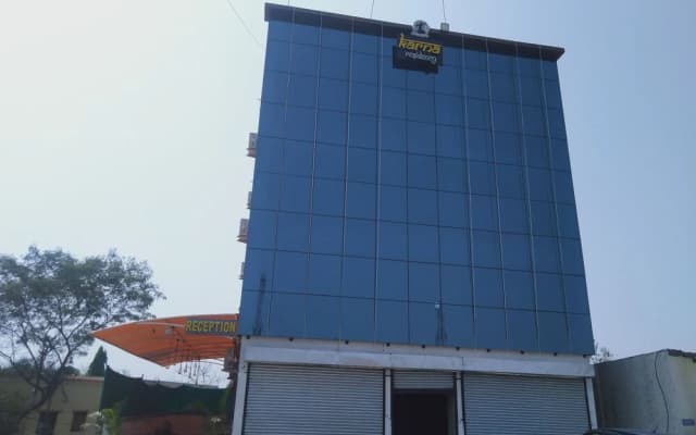 Hotel Karna Residency