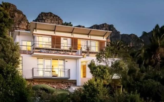 Immaculate Camps Bay Villa w Jacuzzi Views Pool Villa Grenache
