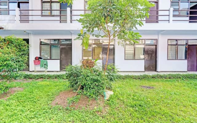 OYO Life 92901 Kost Bu Nur