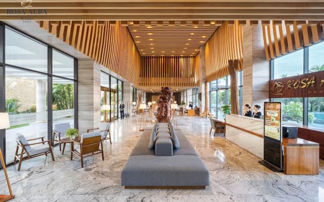 Rosa Alba Resort & Villas