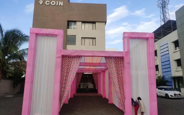 Hotel 9 Coin