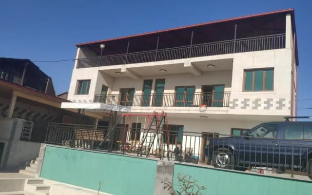 Apex rest house