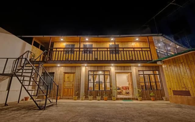 Omega''s Stay Inn By Treebo